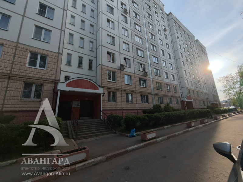 1-ая квартира 42,5 м², 2/10 эт. 1-ая квартира 42,5 м², 2/10 эт.